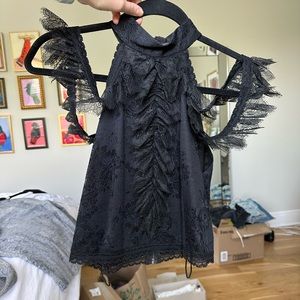 Alice and Olivia black crop top